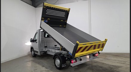 AVAILABLE NOW – MAXUS DELIVER 9 SRW TIPPER