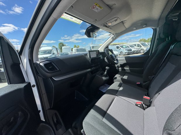 Toyota Proace LWB L2H1 Low Roof 145 Bhp 3100 Icon Air Con Sensors EURO 6 12