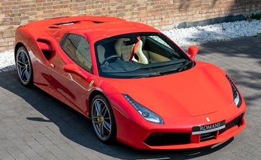 Ferrari 488 Spider 10