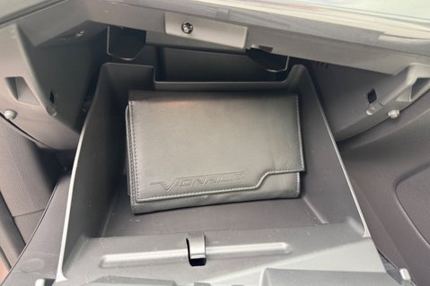 Ford Kuga VIGNALE TDCI AUTO - MILANO GRIGIO PAINT - PAN ROOF -APPEARANCE PACK 58