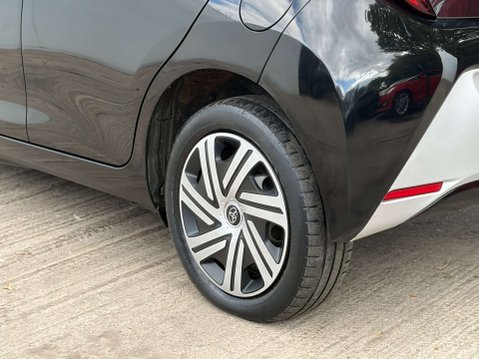 Toyota Aygo 1.0 Aygo X-Play TSS VVT-i 5dr 37