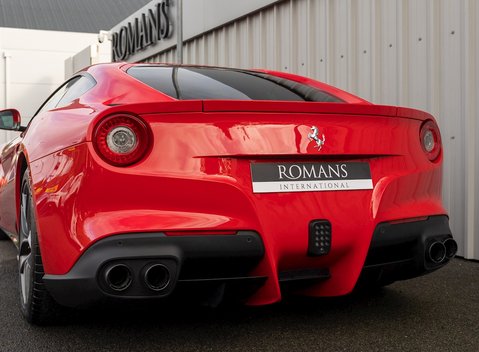 Ferrari F12 Berlinetta 23