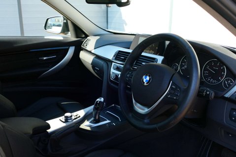 BMW 3 Series 2.0 320D Sport Auto 5dr 21