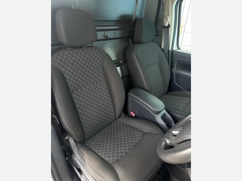 Renault Kangoo 1.5 dCi LL21 Business+ Panel Van 6dr Diesel Manual L3 H1 Euro 5 (90 ps) 9