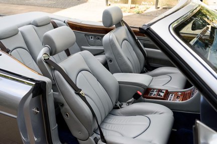 Rolls-Royce Corniche V Convertible 33