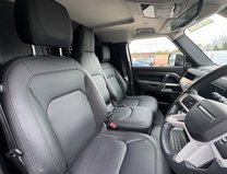 Land Rover Defender D250 | 3LT | AUTO | Nav | Heated Seats | 19