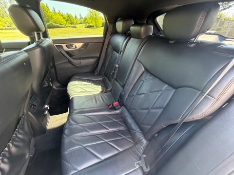 Infiniti FX FX30D 32