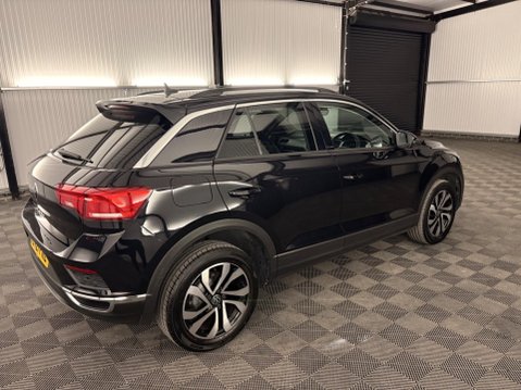Volkswagen T-Roc 1.5 TSI EVO Active DSG Euro 6 (s/s) 5dr 57