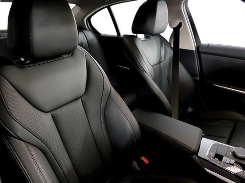 BMW 3 Series 2.0 330e 12kWh Sport Saloon 4dr Petrol Plug-in Hybrid Auto Euro 6 (s/s) (29 31