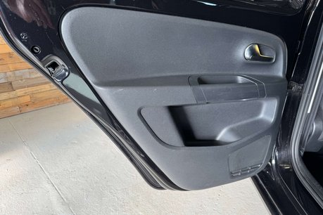 Volkswagen Up 1.0 High up! Hatchback 5dr Petrol ASG Euro 6 (75 ps) 64