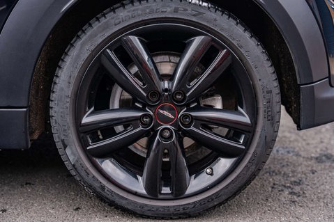 Mini Hatch 2.0 Cooper S Sport Auto 3dr 30