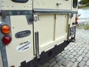 Land Rover 88 Series III SUV 37