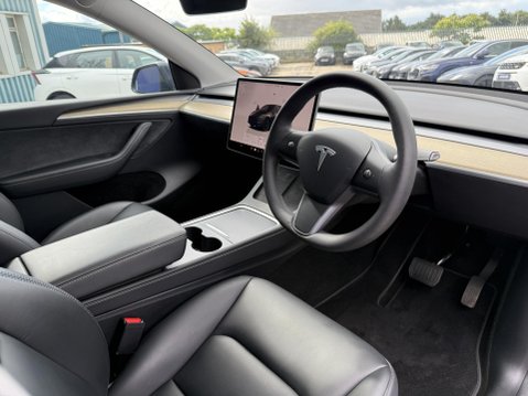 Tesla Model Y (Dual Motor) Long Range SUV 5dr Electric Auto 4WDE (384 bhp) 2