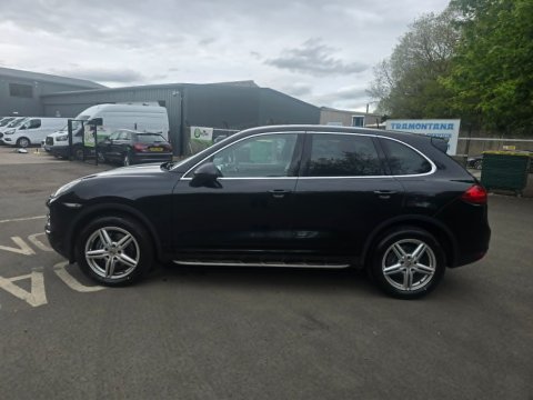 Porsche Cayenne D V6 TIPTRONIC 5