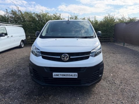 Vauxhall Vivaro 1.5 Turbo D 2900 Dynamic L2 H1 Euro 6 (s/s) 6dr 3
