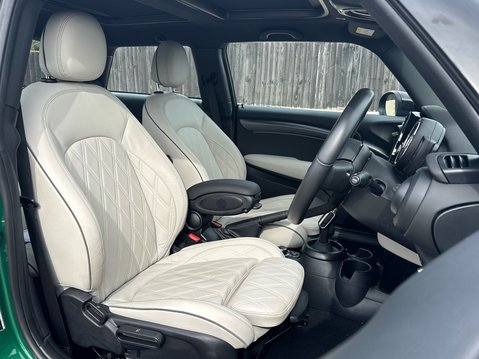 Mini Hatch COOPER EXCLUSIVE 20