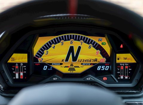 Lamborghini Aventador SV LP 750-4 Coupe 17