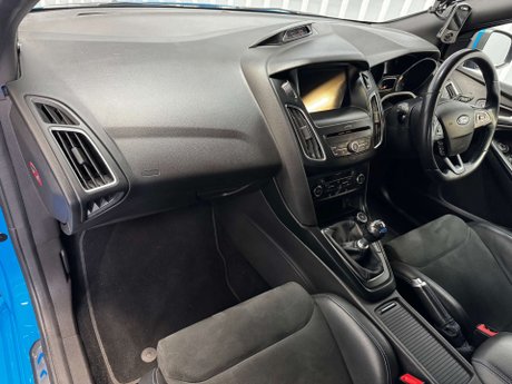 Ford Focus 2.3T EcoBoost RS Hatchback 5dr Petrol Manual AWD Euro 6 (s/s) (350 ps) 22