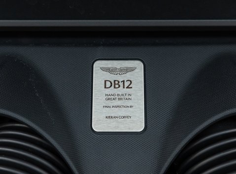 Aston Martin DB12 V8 46