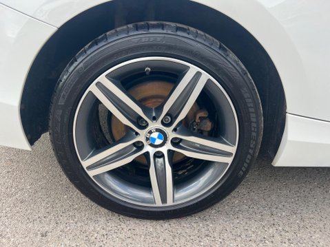 BMW 2 Series 2.0 220i Sport Euro 6 (s/s) 2dr 23