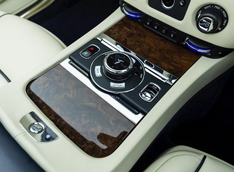 Rolls-Royce Dawn 21