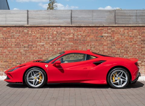 Ferrari F8 Tributo 2