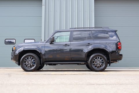 Toyota Land Cruiser 2026 COMMERCIAL hybrid REAR OEM SEAT STYLED BY SEEKER  9