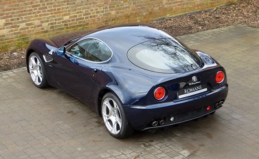 Alfa Romeo 8C Competizione 9