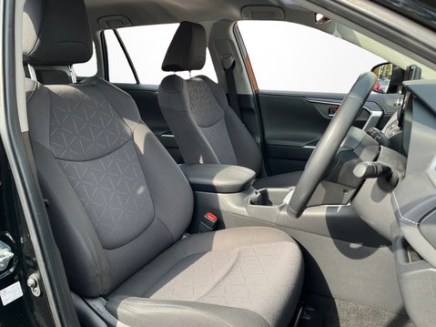 Toyota Rav 4 Icon 2.5 VVT-i Hybrid Icon 5dr CVT 2WD 21