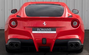 Ferrari F12 Berlinetta 5