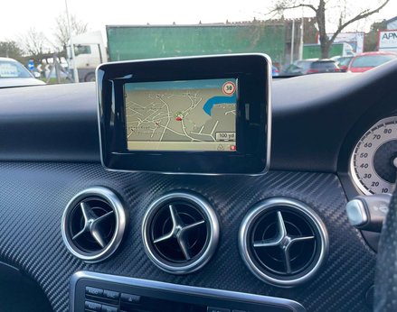 Mercedes-Benz A Class 1.8 A200 BlueEfficiency AMG Sport CDi Auto 5dr 34