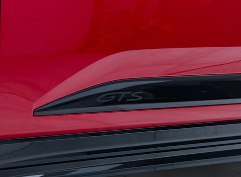 Porsche Macan GTS Electric 40