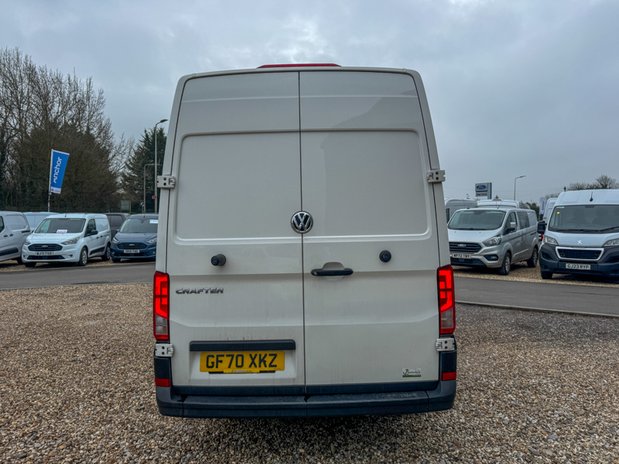 Volkswagen Crafter MWB L2H2 High Roof Trendline Cr35 Air Con EURO 6* 7