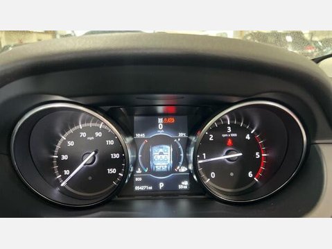 Land Rover Discovery Sport 2.0 TD4 SE Tech Auto 4WD Euro 6 (s/s) 5dr 8
