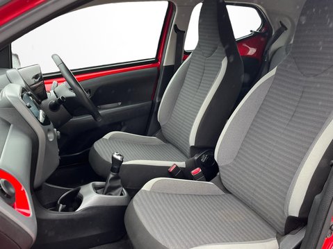 Toyota Aygo 1.0 VVT-i X-Play 5dr 13