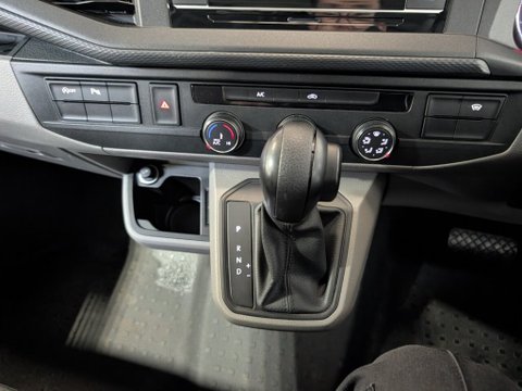Volkswagen Transporter T28 TDI P/V HIGHLINE 150 DSG 16