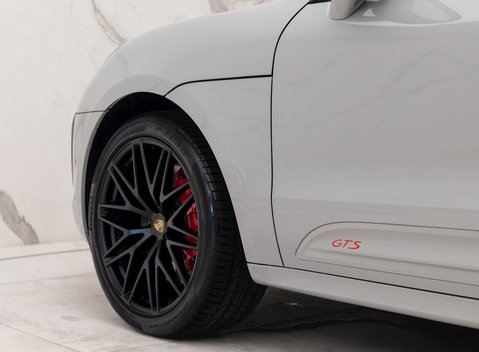 Porsche Macan GTS 26