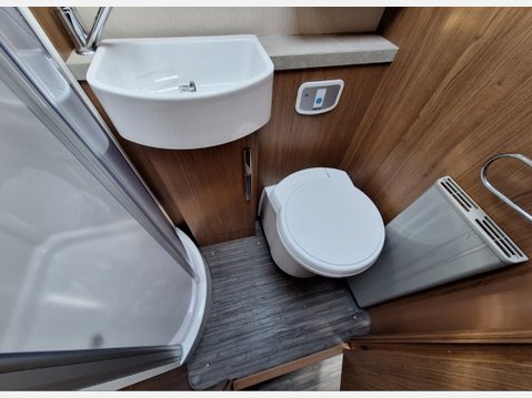 Auto-Trail Scout 9