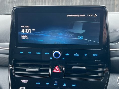 Hyundai IONIQ PREMIUM MHEV 12