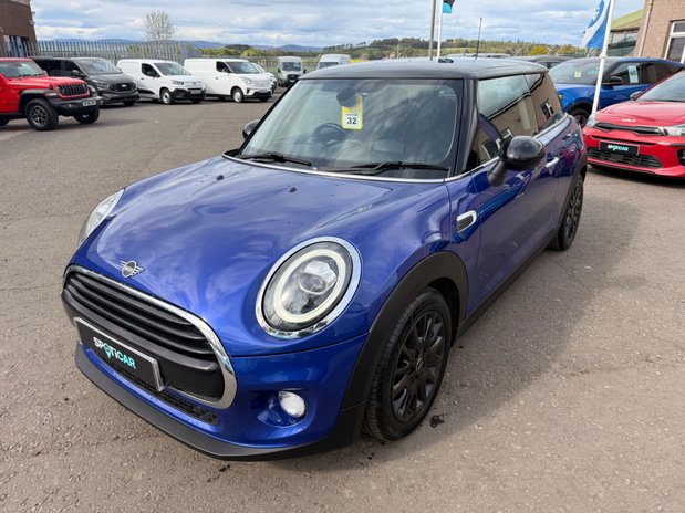 Mini Hatch COOPER 3
