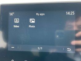 Renault Clio 1.0 Clio Iconic Bose TCe 5dr 37