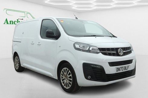 Vauxhall Vivaro SWB L1H1 Low Roof 2700 Air Con Sensors Cam EURO 6