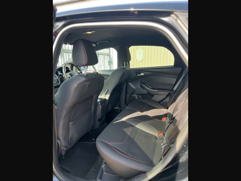 Ford Focus 1.0 Focus ST-Line 5dr 18