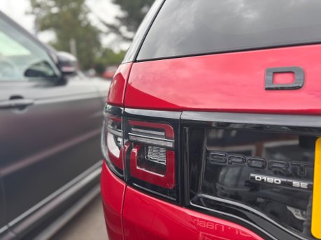 Land Rover Discovery Sport 2.0 D180 MHEV R-Dynamic SE SUV 5dr Diesel Auto 4WD Euro 6 (s/s) (180 ps) 15