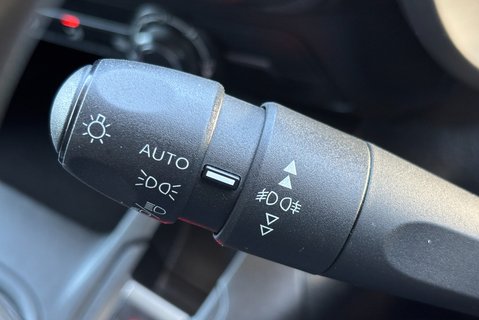 Citroen Berlingo 950 Enterprise XL 102 ps BlueHdi Panel Van 28