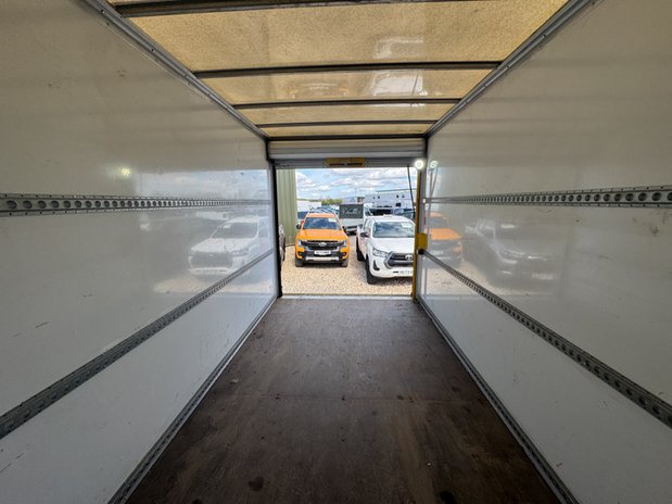 Ford Transit Luton XLWB L4H1 Leader 350 Ecoblue Tail Lift SELECT 14