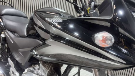 Honda CBF125 CBF125 2012 ONLY 6K MOT SERVICED ICONIC LEARNER BIKE 125CC 25