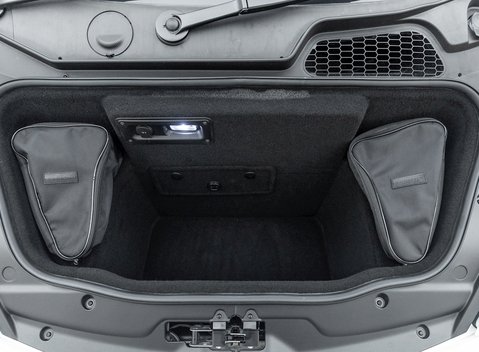 Lamborghini Huracan LP640-4 Performante 27