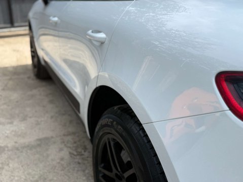 Porsche Macan 3.0 Macan S D Semi-Auto 4WD 5dr 36