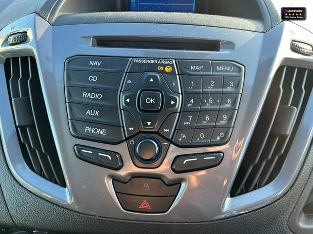 Ford Transit Custom SWB L1H1 Limited 290 Air Con Alloys Camera Nav Sensors EURO 6 NO VAT 26